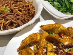 拔丝茄子-刘胖子家常菜·蹄花焖藕(江汉路总店)