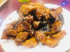焦糖茄子牛肉粒-桃子餐厅·天津菜(红星路直营店)
