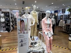 -优衣库(深圳万象天地旗舰店)