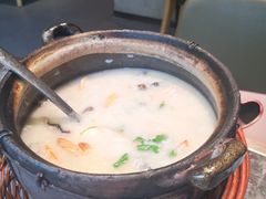 鲜虾黄鳝粥-稻鲜记潮汕砂锅粥