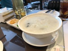 皮蛋瘦肉粥-皇后餐厅-煲仔·小菜·打边炉(古北店)