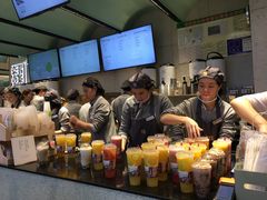 -奈雪的茶(亨特国际广场店)