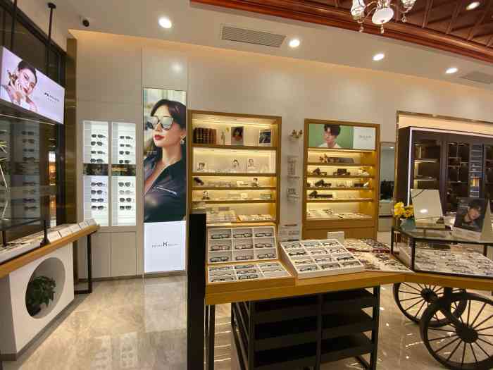 兄弟高登眼镜大仟里分店(松白路店)-"对于近视眼来说,眼镜店已经成为