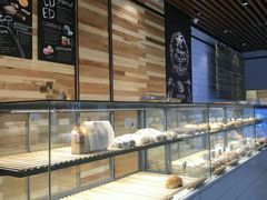 面包甜点陈列柜-野上麦田(中贸广场店)