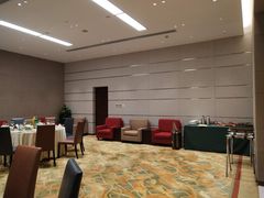 -上海虹桥君丽假日酒店(娄山关路地铁站店)