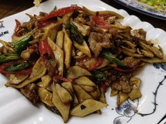 杏鲍菇炒牛柳-西北朗益和穆斯林餐厅