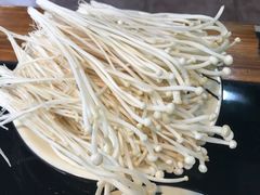 -三里屯土灶炖公鸡地锅鸡(江东店)