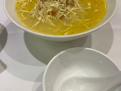 扬州煮干丝-扬州饭店(南京东路店)