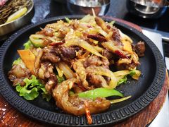 -臻牛烤肉