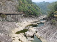 -燕子河大峡谷天坑仙境