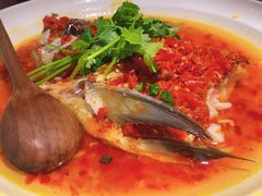 老坛剁椒鱼头-东方红·湖南菜(金屿店)