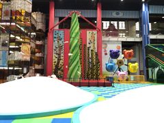 -蒙特利亲子乐园