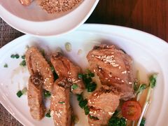 -Chom Cafe and Restaurant