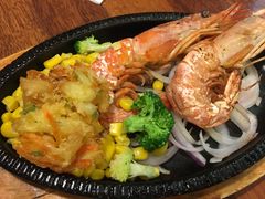 -玛格萝妮比萨屋(四平店)
