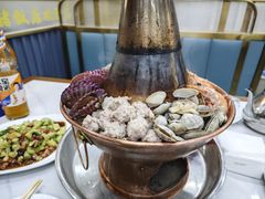 山海关特色荤锅-一口猪海鲜浑锅·东北家常菜