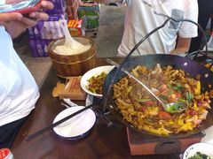 -富正毅三下锅·湘西韵味(天门山索道店)