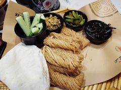 故乡风情-丁里羊肉小镇(天鹅湖总店)