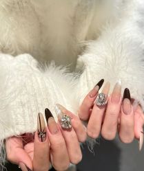 -LILY NAILS美甲美睫