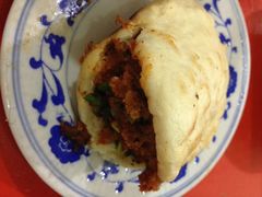 牛肉夹饼-代四孃牛华豆腐脑美味小食(总店)