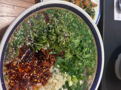 -云阿蛮云南生烫牛肉米线(奉贤路店)