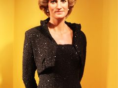 -曼谷杜莎夫人蜡像馆