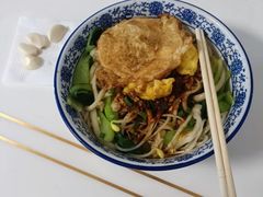 油泼拉条子-西安特色面馆(吉兆营店)