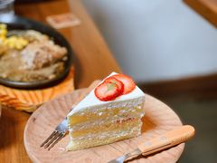 牛奶草莓蛋糕-铃木食堂(帽儿胡同店)