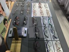 -零度眼镜·宝视友·蔡司依视路(吾悦花街店)