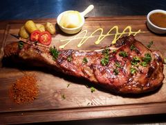 -悦享绿山墙西餐厅