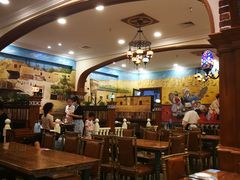 大堂-清真·玛丽亚新疆菜主题餐厅(浙江中路店)