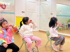 -艺年级儿童语言艺术中心(冉家坝爱融荟城店)