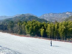 -大别山南武当滑雪场
