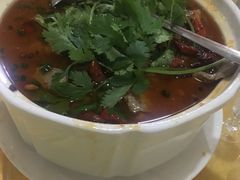 水煮牛肉-鲤鱼塘农家山庄