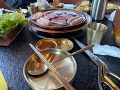 -伏一解牛烤肉专门店(信业购物中心店)