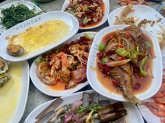 -四川小胡子海鲜(丁村万人海鲜广场店)