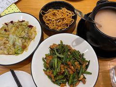 热干面-莲餐厅·湖北菜·藕汤是头牌(愚园路店)