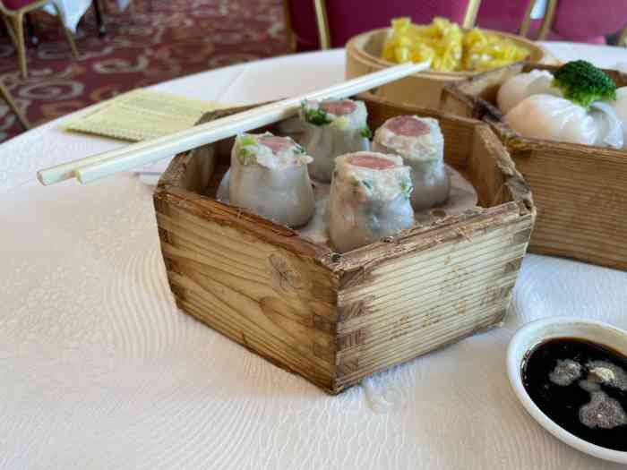 番禺宾馆怡苑厅-"老爸来喝早茶的时候打听到这里有他心心念念.