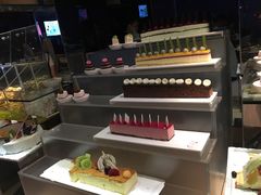 -荣誉国际酒店-云顶旋转餐厅