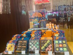 -VENCHI 闻绮(上海佛罗伦萨小镇店)