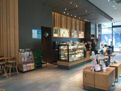 面包甜点陈列柜-星巴克(前滩世贸中心店)