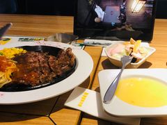 -豪客来牛排(重庆三峡广场步行街1704店)