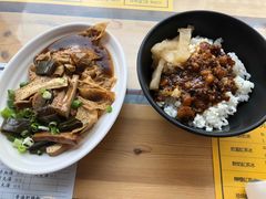-六合夜市