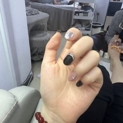 -瞧·享轻奢美甲美睫