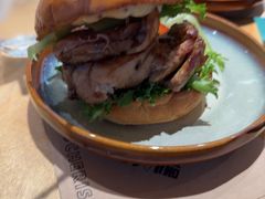 -龙治汉堡(中华城店)