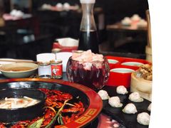 红白鸳鸯锅-矮板凳老火锅(宽窄巷子店)