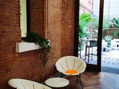 -潮一不贰·法式甜品·生日蛋糕·西式简餐(外滩店)