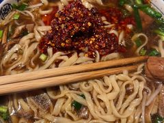 -镇南锅盖面馆(解放路店)