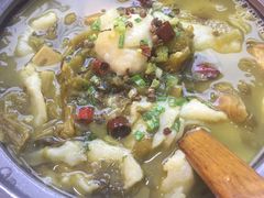 -周鱼小馆石锅酸菜鱼(活力汇店)