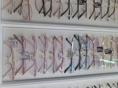 -华彬眼镜专业渐进配镜(潘家园店)