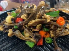 炙子干锅鹿茸菇-泓0871臻选云南菜·味庄
